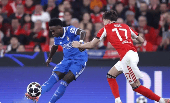 维尼修斯世界波绝杀！皇马残阵复仇本菲卡，穆帅染红埋雷